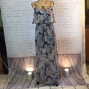 Soprano Maxi Dress Pink Blue Paisley Print Tiered Cutout Back Medium
